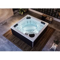 Aquavia Lounge City